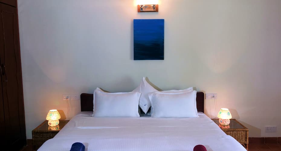 TROPICAL VIBES 5BHK Luxury Beach House, Goa 2